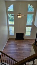 405 Cobblestone Ct in Monmouth Junction, NJ - Foto de edificio - Building Photo