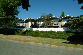 Mauna Loa in Tacoma, WA - Building Photo - Building Photo