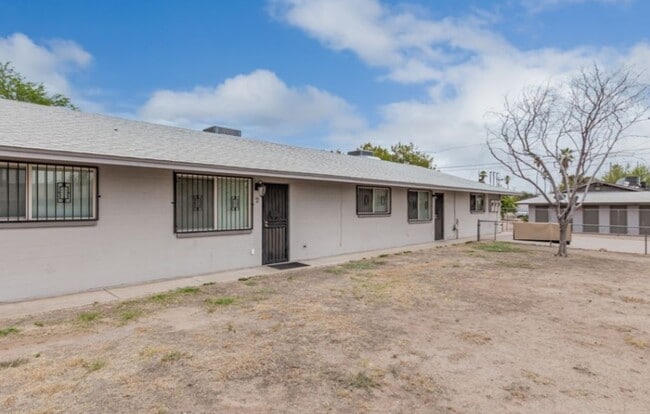 property at 1321 W Sahuaro Dr