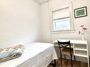 10 Ashland St, Unit T in Somerville, MA - Building Photo - Building Photo
