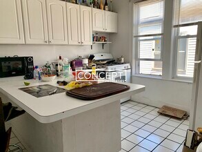 530 Cambridge St, Unit 1 in Boston, MA - Foto de edificio - Building Photo