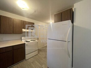 631 Maplewood Dr in Bonaire, GA - Building Photo - Building Photo