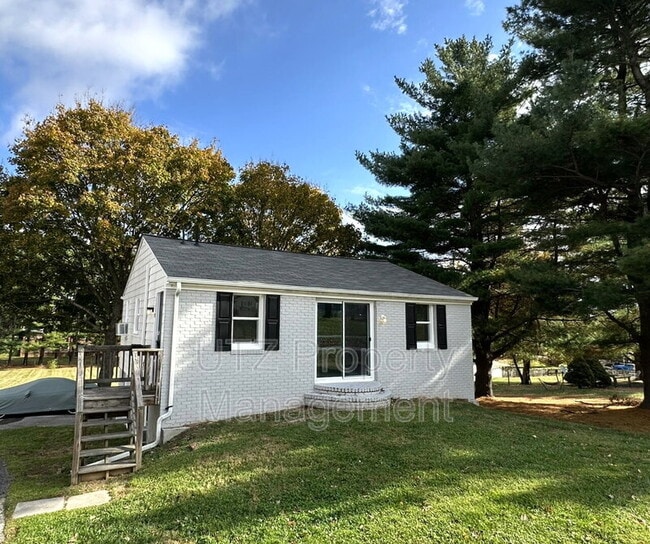 property at 1118 Jim Dot Dr