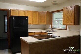 1005 N Atherton St in State College, PA - Building Photo - Building Photo