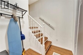 23 Palace St in Brantford, ON - Building Photo - Building Photo