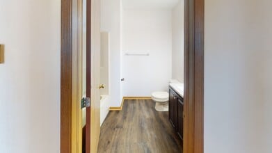 Rock Valley Apartments in Loves Park, IL - Foto de edificio - Building Photo