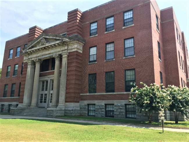 property at 1401 Scott St