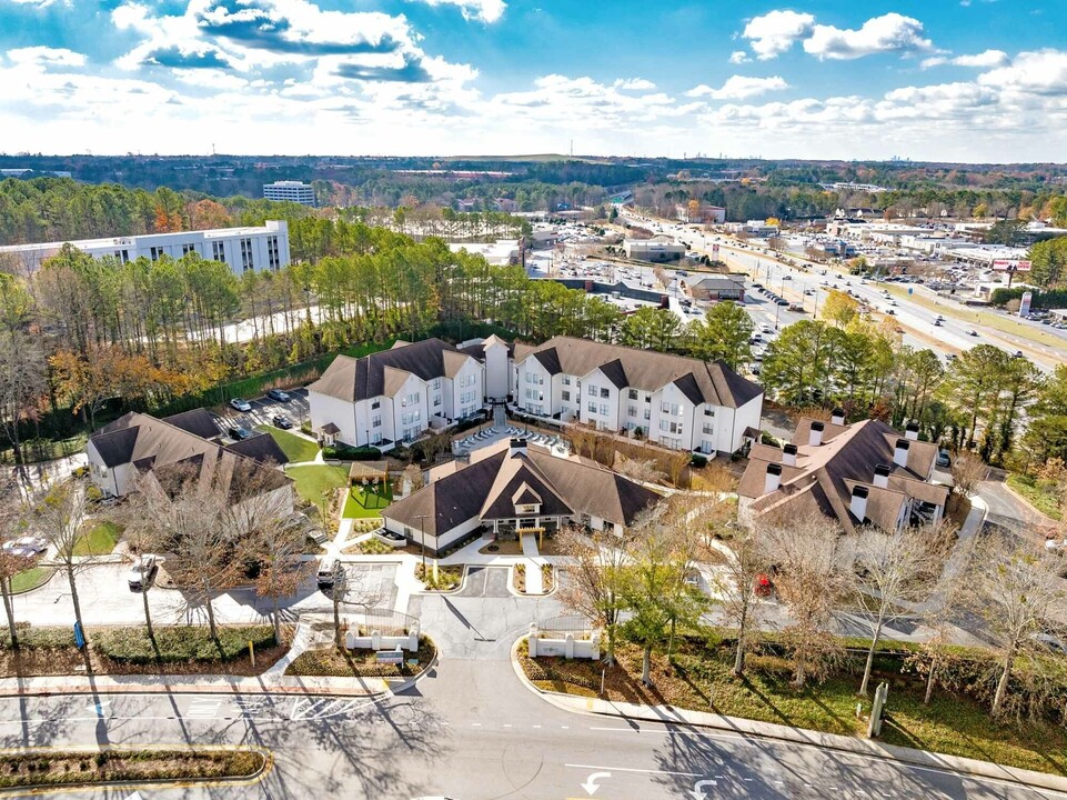 The Spoke at Peachtree Corners in Peachtree Corners, GA - Foto de edificio