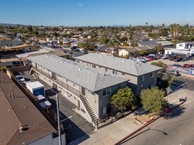 1421 Wilmington in Wilmington, CA - Building Photo