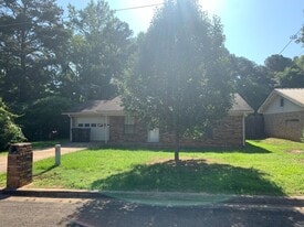 308 Patriot Cir in Longview, TX - Building Photo