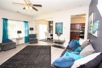 5680 Cascade Run in Atlanta, GA - Building Photo - Building Photo