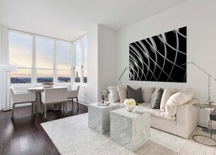 52 Bay St in Jersey City, NJ - Foto de edificio - Building Photo