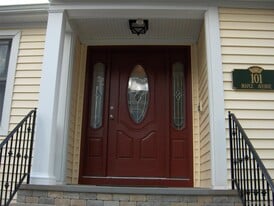 101 Maple Ave in Sea Cliff, NY - Building Photo