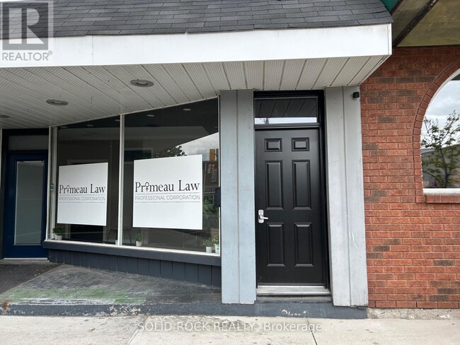 property at 1-44-1 Elgin St W