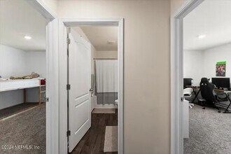 6260 Bucking Bronco Dr in Jacksonville, FL - Building Photo - Building Photo