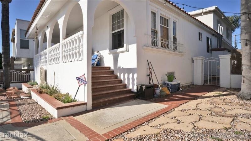 2078 Harrison Ave-Unit -unit A/B in San Diego, CA - Building Photo