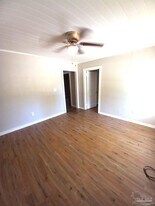12 Osage Trail in Pensacola, FL - Building Photo