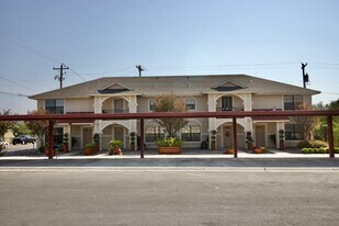 100 Ramon Cardenas Dr in Del Rio, TX - Building Photo