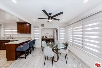 1238 S Muirfield Rd in Los Angeles, CA - Building Photo - Building Photo