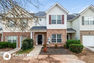 320 Brookview Dr in Riverdale, GA - Building Photo