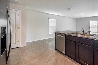 10239 Charlotte Dr. in Parrish, FL - Building Photo - Building Photo