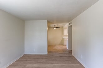 Blossom Oaks Apartments in San Jose, CA - Foto de edificio - Interior Photo