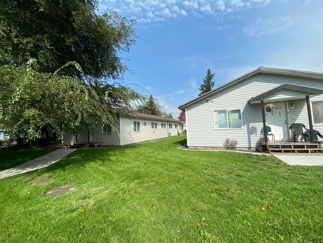 property at 3423-3425 E Montgomery Ave