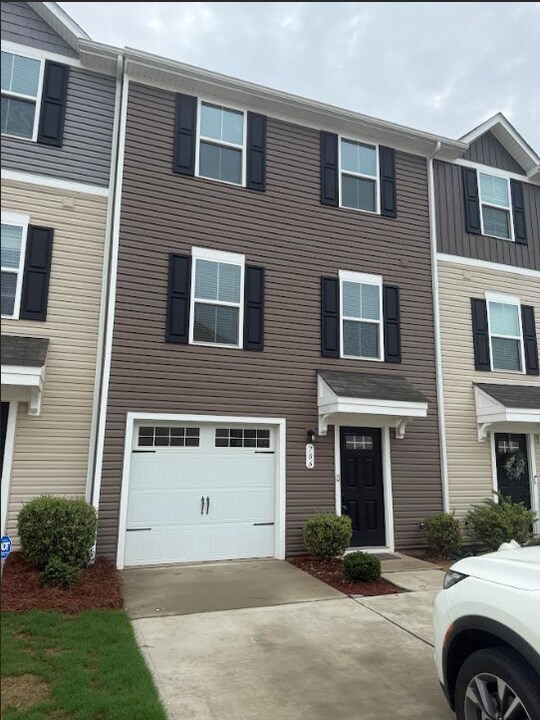 706 Dillon Wy in Fort Mill, SC - Building Photo