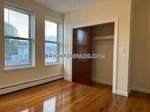 175 N Beacon St, Unit 1 in Boston, MA - Building Photo - Building Photo