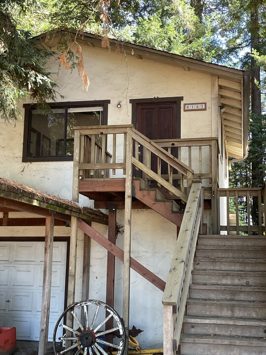 8181 Hacienda Ln, Unit Stable House Apartment in Soquel, CA - Foto de edificio