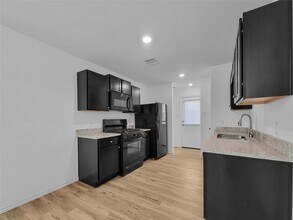 1043 Brighton Orchards Ln in Magnolia, TX - Building Photo - Building Photo