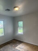 1214 NW 81st St in Oklahoma City, OK - Building Photo - Building Photo