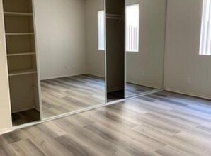 4424 Woodman Ave in Los Angeles, CA - Building Photo - Building Photo