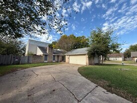 15127 Grove Gardens Dr in Houston, TX - Building Photo