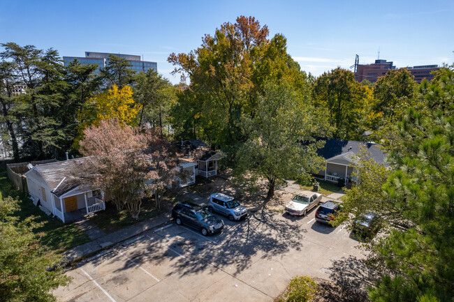 2705 Crest St in Durham, NC - Building Photo - Building Photo