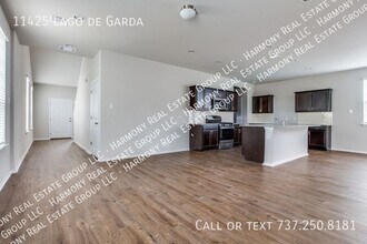 11425 Lago de Garda Dr in Austin, TX - Building Photo - Building Photo