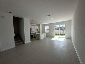 2742 Skyline Lp in Kissimmee, FL - Building Photo - Building Photo