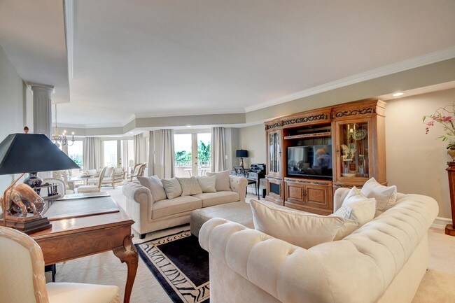 300 SE 5th Ave-Unit -6160 in Boca Raton, FL - Foto de edificio - Building Photo