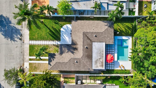 7528 Buccaneer Ave in North Bay Village, FL - Building Photo - Building Photo