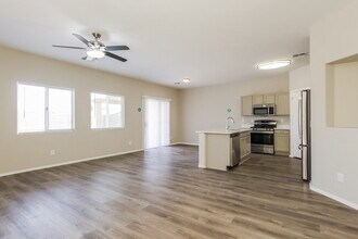 7397 W Solano Dr N in Glendale, AZ - Building Photo - Building Photo