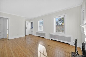 7 Tildean Ln in Bayville, NY - Building Photo - Building Photo