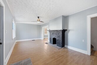 1452 Summit St in Columbus, OH - Building Photo - Building Photo