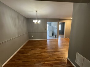908 Silver Ct, Unit 908 in Hamilton Square, NJ - Building Photo - Building Photo