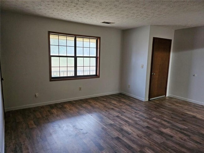 2835 Springdale Rd in Snellville, GA - Building Photo - Building Photo