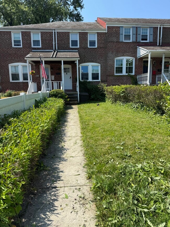 property at 211 Willow Ave