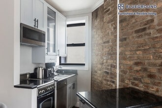 232 Elizabeth St in New York, NY - Building Photo - Building Photo