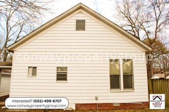 303 Ash St in Conway, AR - Building Photo - Building Photo