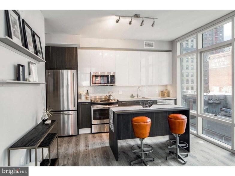 1213 Walnut St, Unit 2B-2404 in Philadelphia, PA - Building Photo