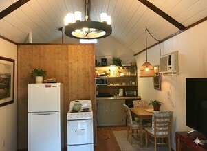 607 Live Oak St in Gatesville, TX - Foto de edificio - Building Photo