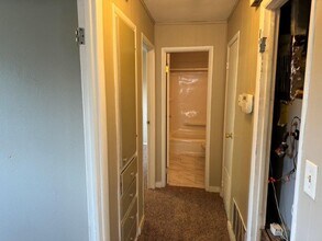 924 NW 24th St in Moore, OK - Building Photo - Building Photo